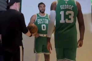 NBA季前赛鹈鹕vs独行侠直播回放_NBA季前赛鹈鹕vs独行侠高清回放_NBA季前赛鹈鹕vs独行侠在线直播你对新赛季的凯尔特人有什么期待？塔图姆&保罗乔治拍摄定妆照